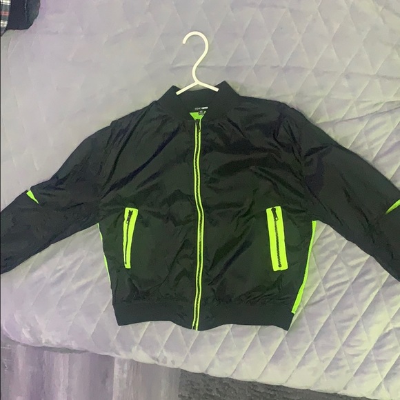 Thin windbreaker bomber jacket - Picture 1 of 4
